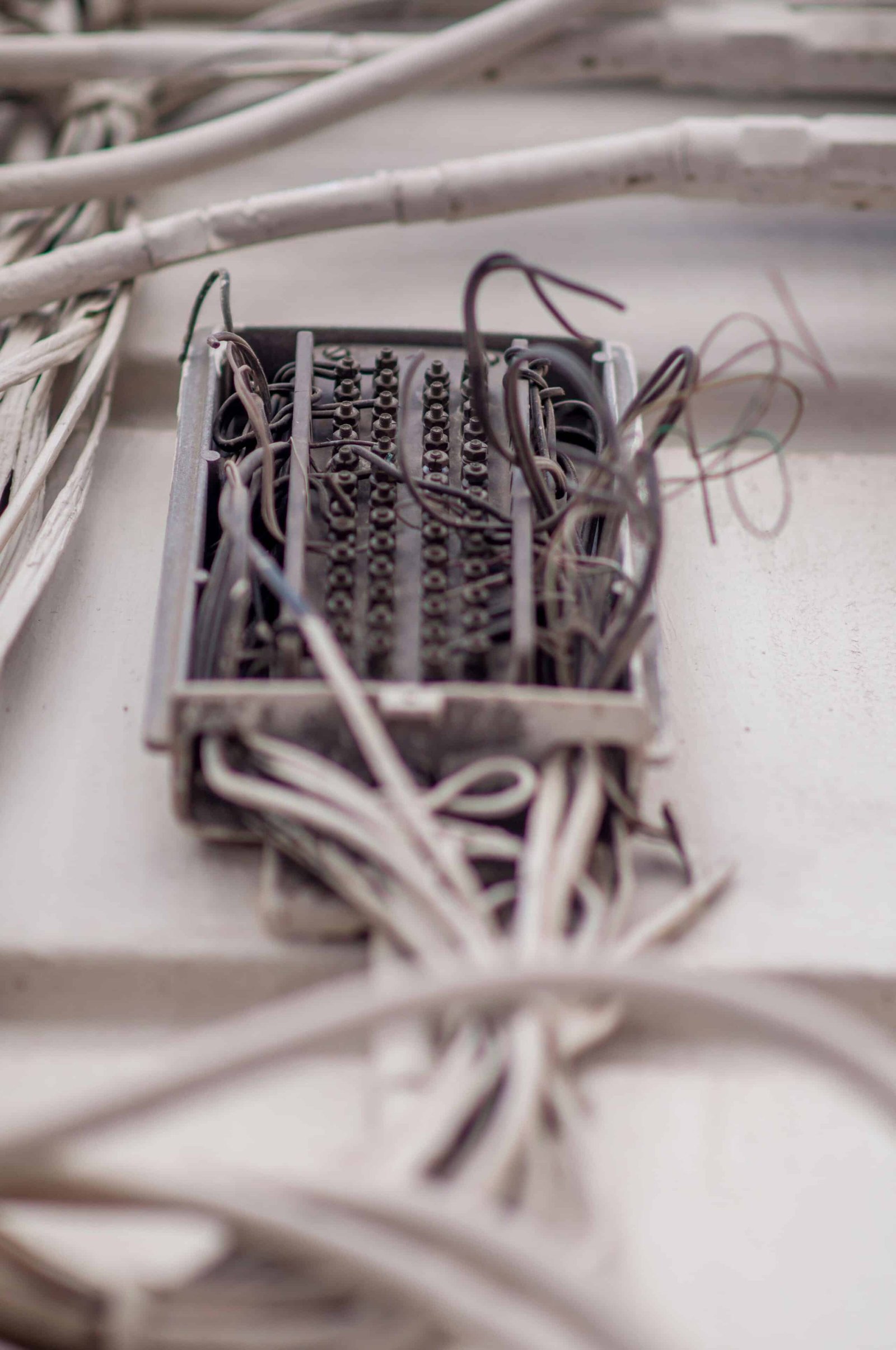 61. Real-World Applications of Electrical Engineering Principles - Electrical Engineering in Power Systems